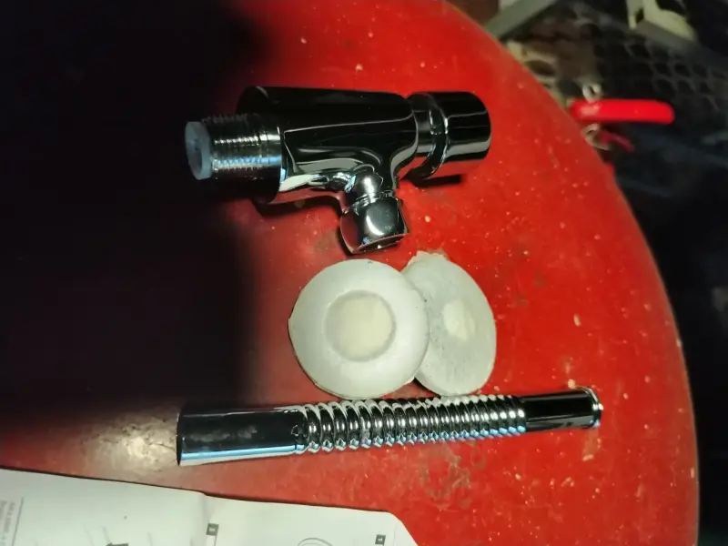 Сливной кран Alca