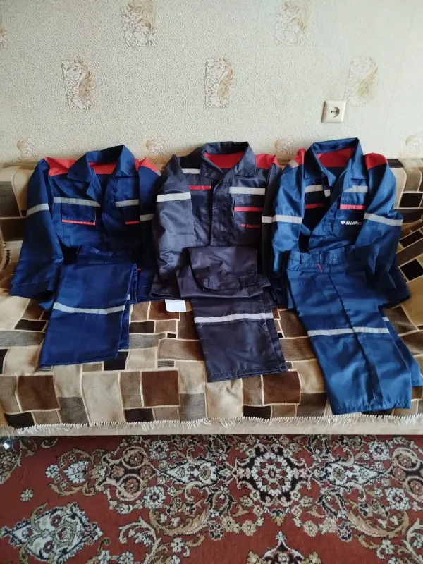 Продам костюм рабочий (куртка и брюки)