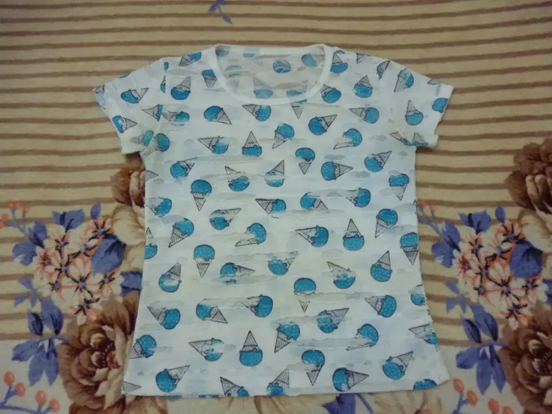 Футболки для девочек