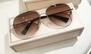 Очки солнцезащитные