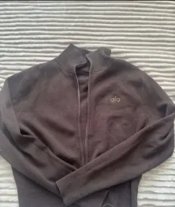 Кофта женская