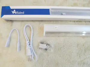 Фито лампа (фито светильник) ALFALED  серия LI, 10Вт, 57 см., провод 45см.