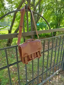 изделия из кожи с гарантией.