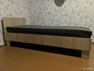 Кровать с матрасом