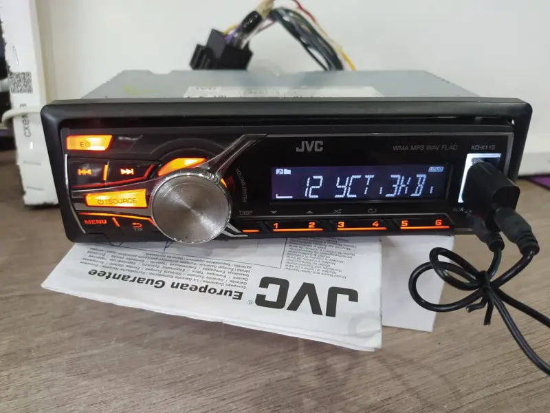 Магнитола JVC USB