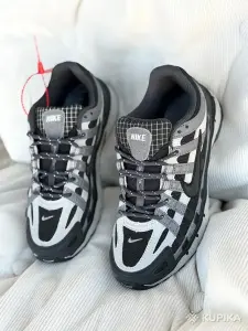 Новые мужские спортивные кроссовки Nike