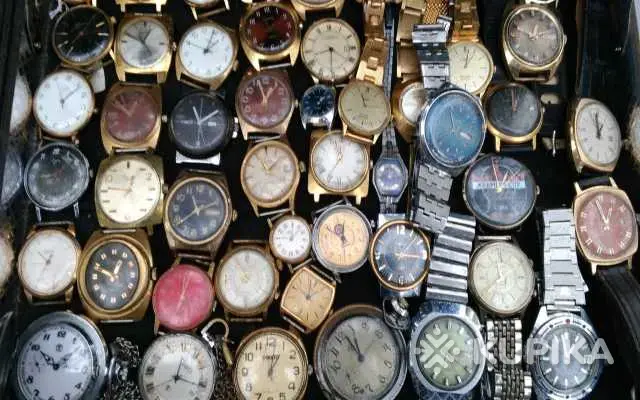 КУПЛЮ ДЛЯ КОЛЛЕКЦИИ : Вещи эпохи СССР и ранее.Картины маслом рассмотрю любую живопись , Значки , статуэтки , часы м многое другое