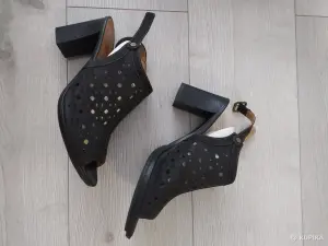 Женские босоножки, размер 38