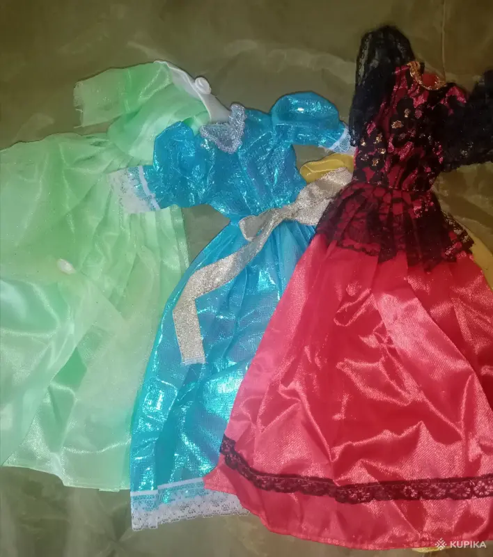 Платья для кукол Барби