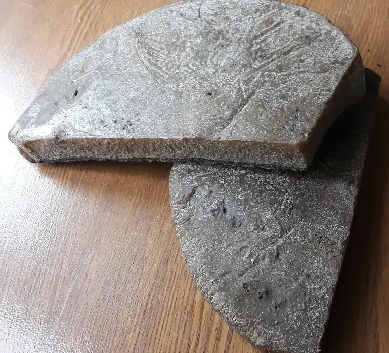 Воск пчелиный смешанный (в т.ч. забрусный), из старых остатков