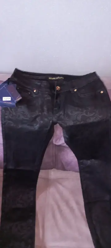 Джинсы с принтом.Польша