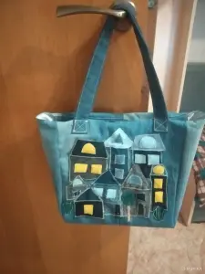 Сумка с аппликацией *Домики*