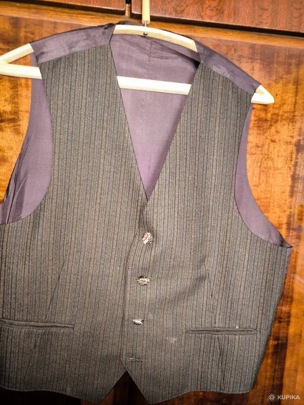 Костюм (пиджак с брюками) 50(L) и костюм-тройка (пиджак, жилетка и штаны) 48(M) - Брест - 197118 - Доска объявлений Kupika.by - Фото 7
