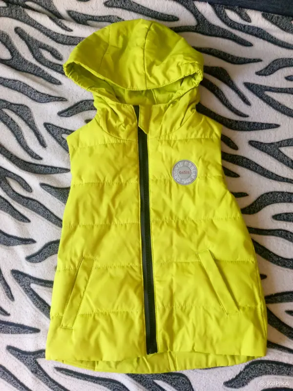 Жилетка на девочку