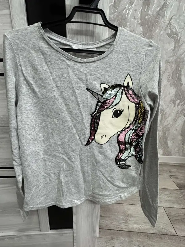 Одежда для девочек - Кофта Единорог H&M.Польша - Вся Беларусь - Фото 2 Кофта Единорог H&M.Польша - Вся Беларусь - 242064 - Доска объявлений Kupika.by - Фото 2