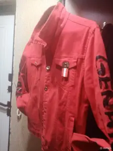 Джинсовая куртка