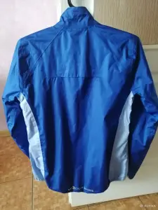 Ветровка спортивная, р-р 36/38