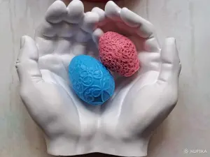 Ладони, новые, ручная работа из гипса в форме рук+ ароматное мыло к ПАСХЕ