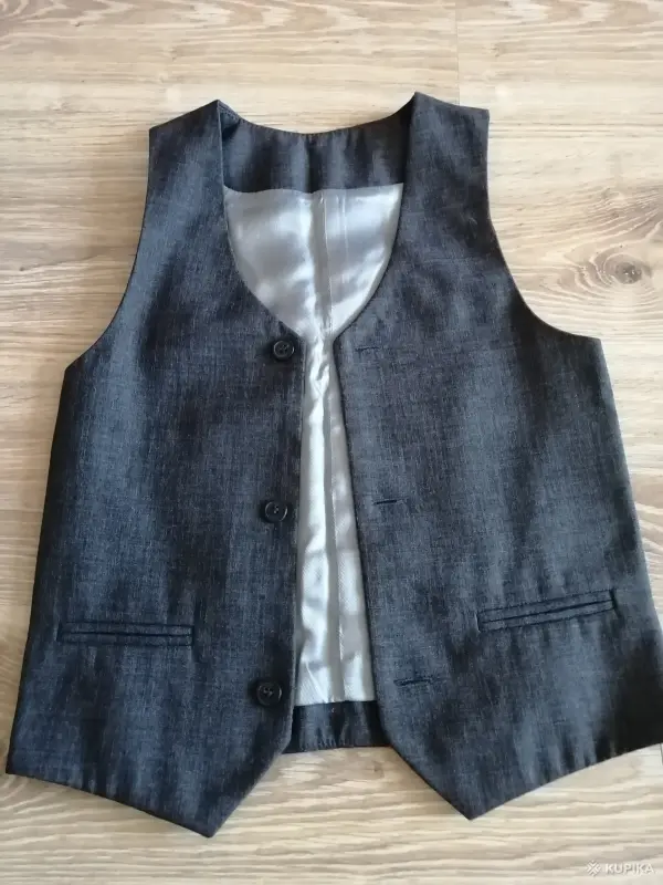 Одежда для мальчиков - Костюм (брюки + жилетка), 140см - Вся Беларусь - Фото 2 Костюм (брюки + жилетка), 140см - Вся Беларусь - 242987 - Доска объявлений Kupika.by - Фото 2