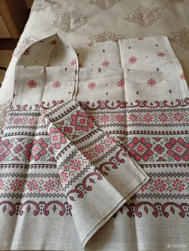 Комплект (скатерть и полотенца)