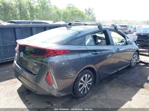 Б/У запчасти Toyota Prius Prime 2016-2024 с доставкой