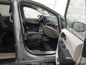 Б/У запчасти Chrysler Voyager 2019-2025 с доставкой