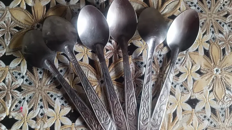 Столовые приборы