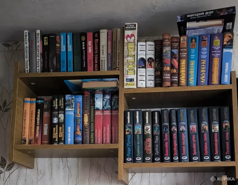 Книги в ассортименте