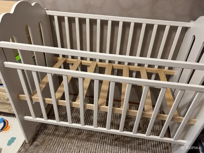 Кроватка для новорожденных
