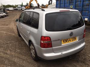 Б/У запчасти Volkswagen Touran 2003-2006 с доставкой