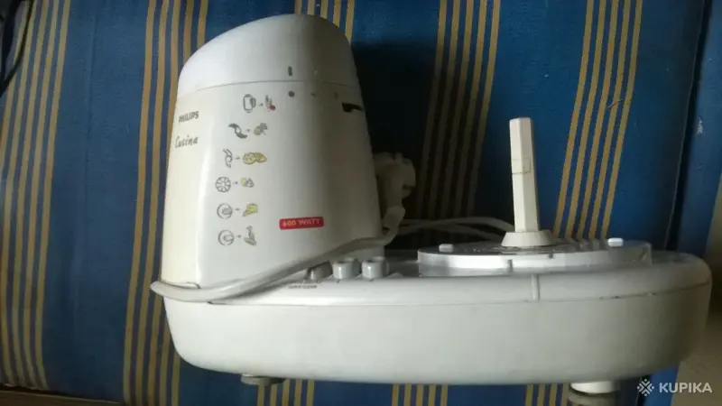 Кухонный комбайн Philips HR7638