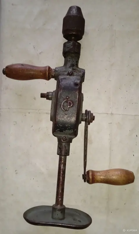 Дрель ручная