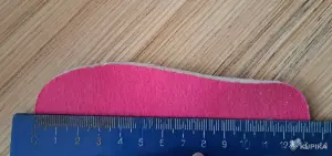 Кроссовки на девочку, р.21 (по стельке 13,5см), б.у в хорошем состоянии