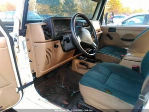 Б/У запчасти Jeep Wrangler 1996-2006 с доставкой