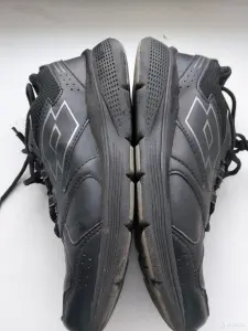 Мужские кроссовки Lotto р. 40,5