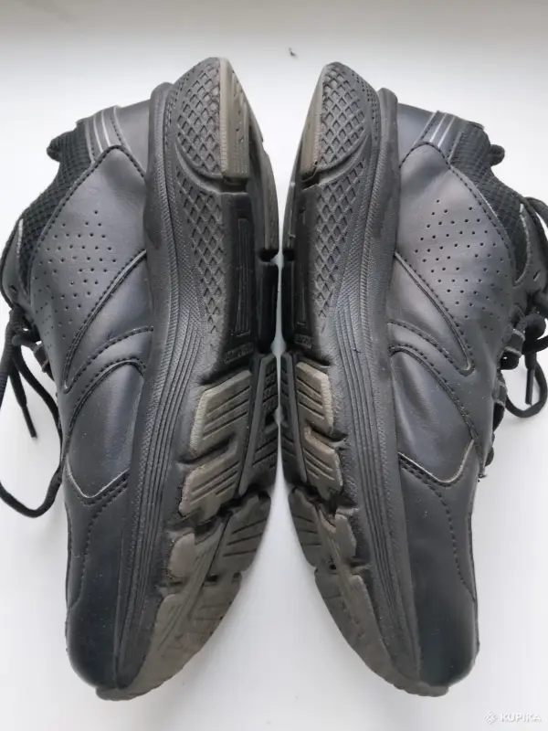 Мужские кроссовки Lotto р. 40,5