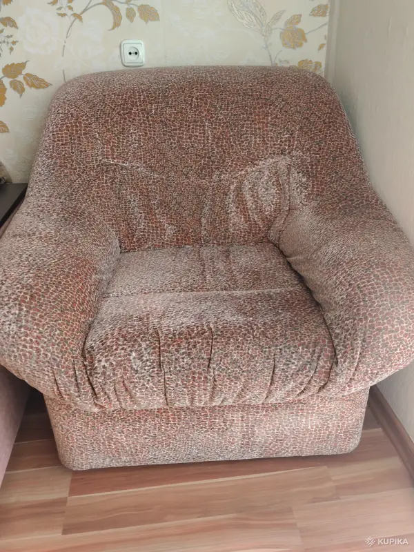 Мягкое кресло