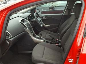Б/У запчасти Opel Astra J 2010-2017 с доставкой