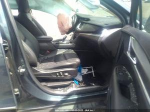 Б/У запчасти Cadillac XT5 2016-2019 с доставкой