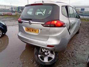 Б/У запчасти Opel Zafira C 2011-2019 с доставкой
