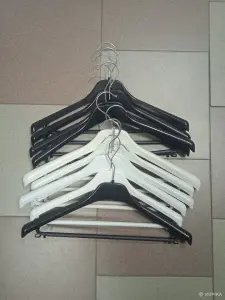 Вешалки