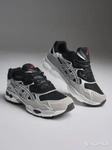 Новые мужские кроссовки Asics