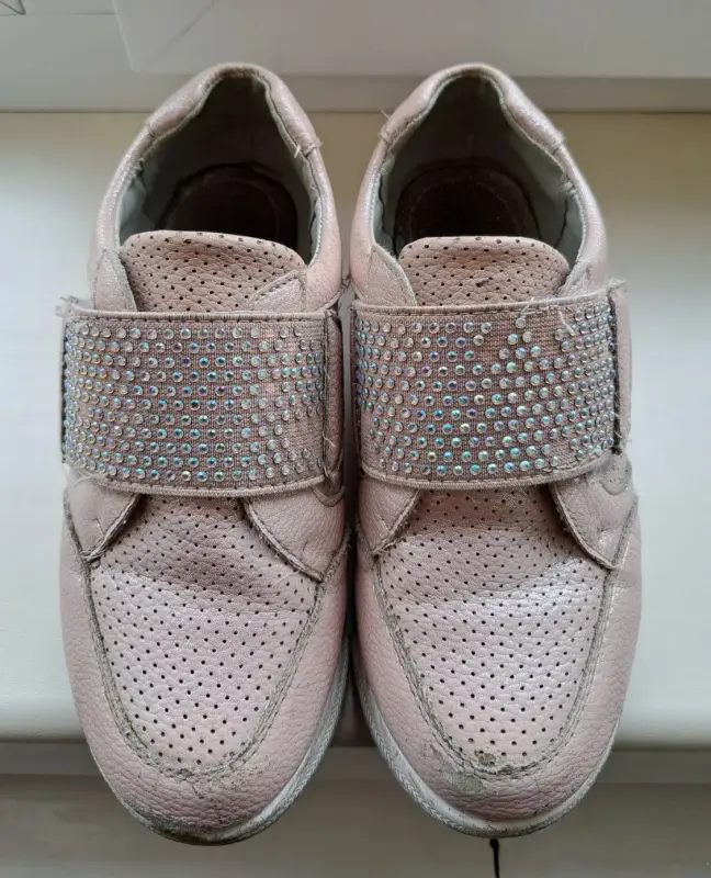 Туфли нежно-розовые со стразами на липучке, р.29 (стелька 19см), б.у - Вся Беларусь - 242068 - Доска объявлений Kupika.by - Фото 3