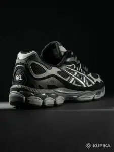 Новые мужские кроссовки Asics