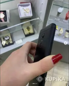 Смартфон Xiaomi Redmi 5 Plus