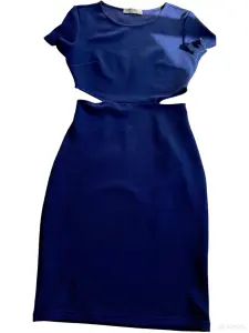 Платье, которое стройнит от Gloria Jeans (42-44)