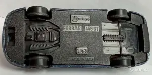 Модели авто Ferrari 456GT и  Volkswagen new Beetle  Convertible