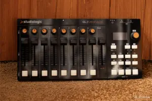 MIDI контроллер Studiologic SL Mixface