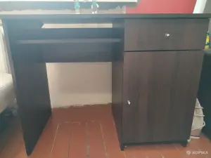 Письменный стол