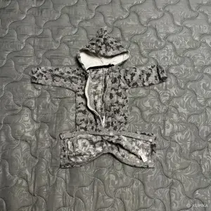 Комбинезон для детей 6-9 месяцев